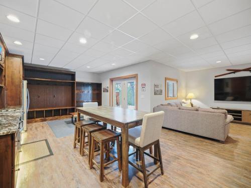 692 Disciples Village Condo - image 13