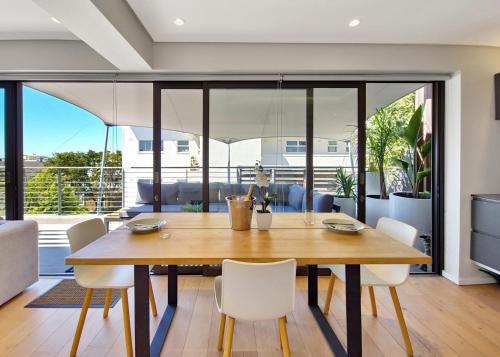 Stylish 1-Bed at 216 High Level with Rooftop Pool - image 4