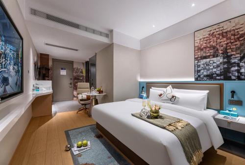 room detail thumbnail 1