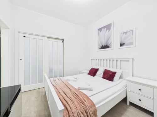 SuperApart Podwale 9 Unique, Step into Tranquility and Relaxation, Legionowo