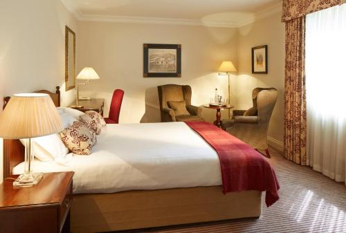 Guestroom, Macdonald Frimley Hall Hotel & Spa in Camberley