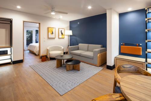 voco Surfside Aruba by IHG - image 2