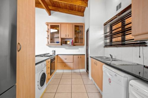San Lameer Villa 3117- 3 Bedroom Classic - 6 pax - San Lameer Rental Agency in ساوث بروم
