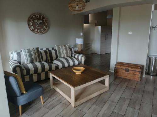 San Lameer Villa 2839 - 2 Bedroom Standard - 4 pax - San Lameer Rental Agency – khách sạn tại Southbroom