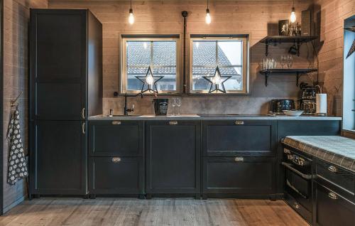 Kitchen, Beautiful Apartment In Syssleback With Sauna in Syssleback