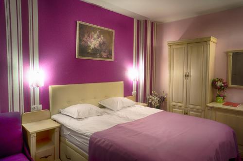 Hotel Adria – Sofia, NY