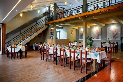 Restoran, Greenside hotel in Arusha