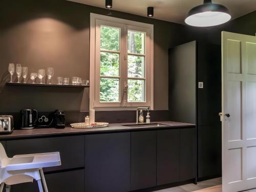 virtuve, Charmante demeure au coeur des Bois in Saint-Brice-Courcelles