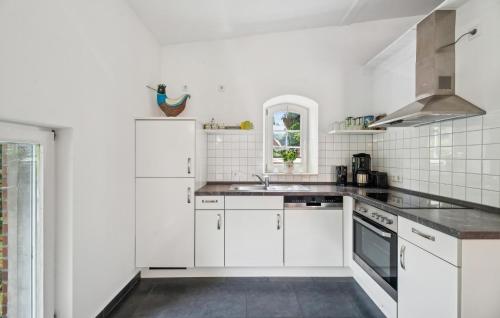 ห้องครัว, Beautiful Apartment In Wingst in วิงสท์