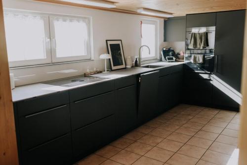 Zimmer Fählensee im Appenzeller Ferienhaus (Zimmer Fahlensee im Appenzeller Ferienhaus) in Schwende