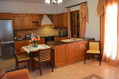 virtuve, Molivos Hills Apartments in Vafeios