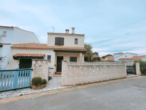 grande maison tout équipé avec jardin