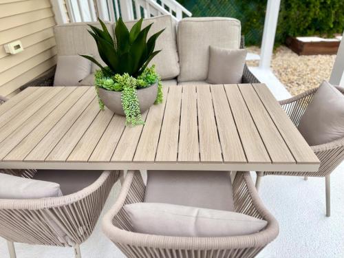 Bright Lavallette 2BR Private Yard Walk to Beach - image 10