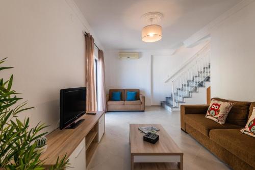 Villa Miramar Gale by Villa Select - image 2