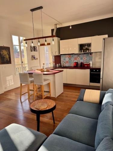 Charmant appartement dans Villa Niçoise – khách sạn tại Mantega