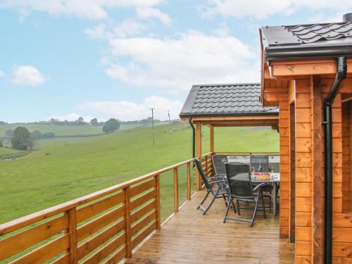 Viesnīcas āriene, Manor Farm Lodges - Dragon Lodge in Bettws Cedewain