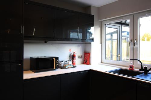 Edinburgh West Luxury 5 Bedroom Home in Slateford