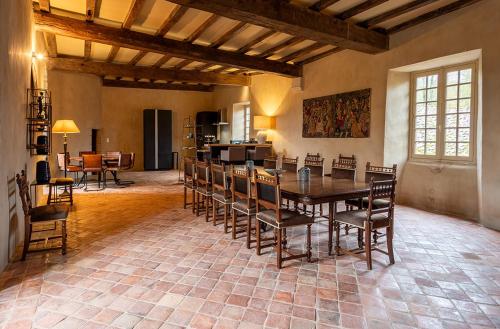 Facilities, Le Chateau des Ducs de Mortemart in Limoges