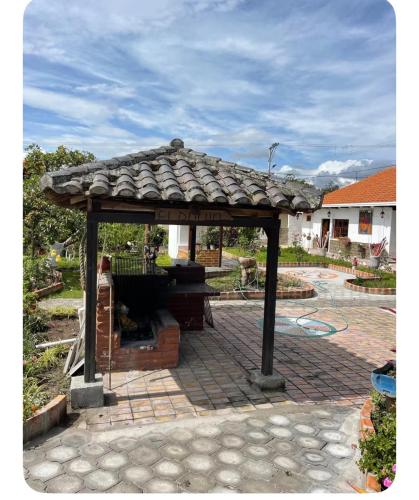 Quinta 4 esquinas cerca de Chachimbiro in Tumbabiro