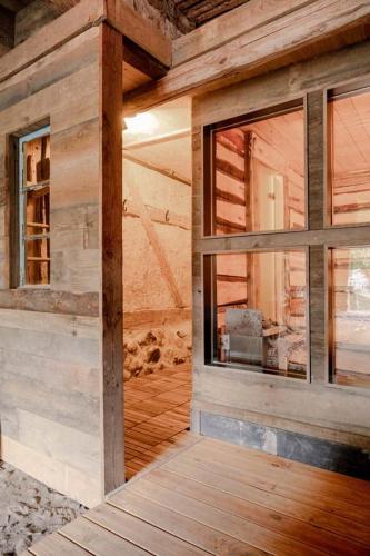 Landhauswolfsruh - Historischer Dreiseitenhof in Brandenburg - Sauna - Familie-Freunde-Retreat in Großwoltersdorf
