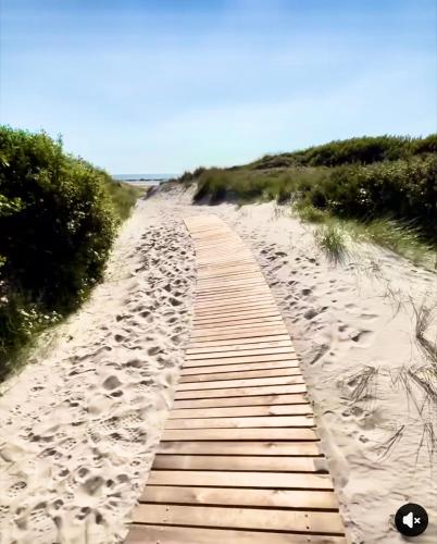 Bungalow neuf dans les dunes, acces direct a la plage in Dannes