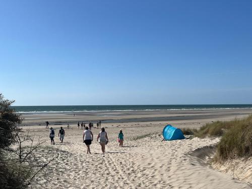 Bungalow neuf dans les dunes, acces direct a la plage in Dannes