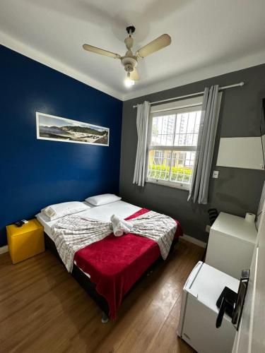 2 twin beds
