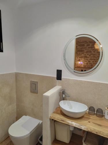 Vannas istaba, Bastide des Coteaux, appartement indépendant (Bastide des Coteaux, appartement independant) in Genissieux (Rhone-Alpes)