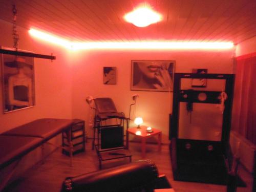 BDSM студиялары жалға беріледі Екатеринбург BDSM студиялары жалға беріледі Екатеринбург