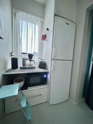 keuken, Central Studio Apartment in Pori