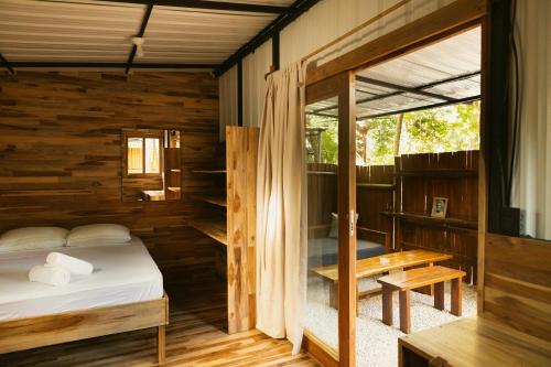 Zeneidas Surf Garden in Санта Тереза