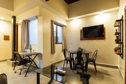 Minimalist 2 BR condo with rooftop in Roma Norte