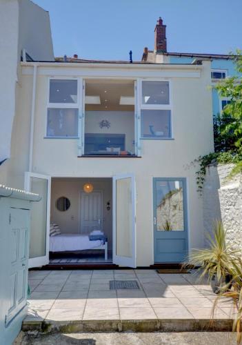 Iekārtas, 3 Bed in Appledore oc-rockro in Northema