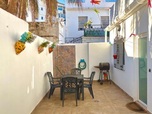 Town House with Patio in Quiet Residential Area 10 Min from Beach - Granada Town House with Patio in Quiet Residential Area 10 Min from Beach - Granada