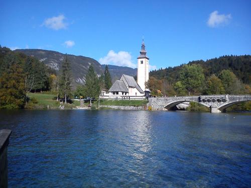 Hotel Jezero