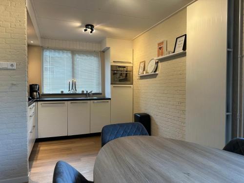 Kitchen, Vakantiewoning Hornzicht in Oostmahorn