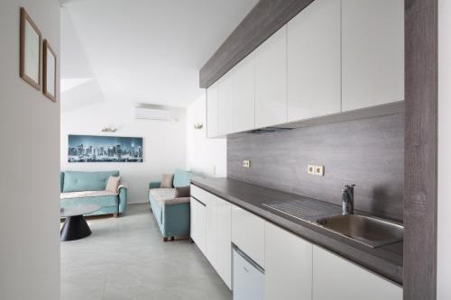 virtuve, Hotel Tommy in Budva