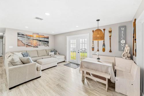 332 Formosa Drive in Cocoa Beach, USA