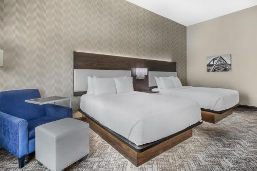 Best Western Plus Parkside Inn & Suites - image 6