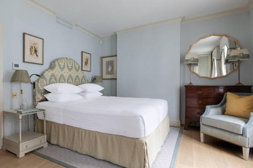 Burton Mews by onefinestay - image 13