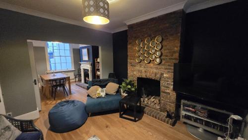 Seaside 4 bed terraced house in Hastings