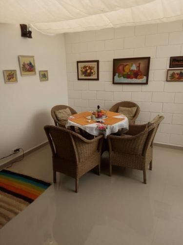Beautiful house with pool in Curiti in Curiti