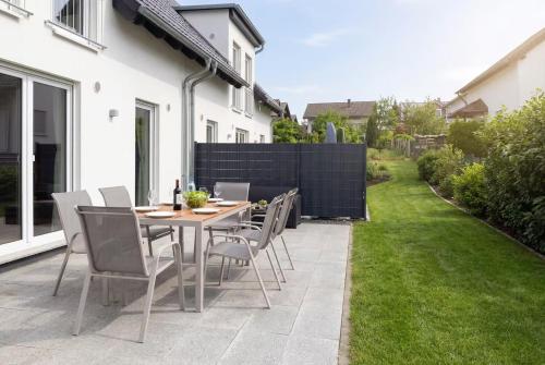 Balkons/terase, Modernes 118qm Haus für Ferien und Arbeit (Modernes 118qm Haus fur Ferien und Arbeit) in Remchingen