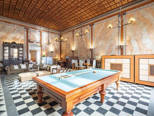 Casa Indiana en el corazón de Begur con azotea