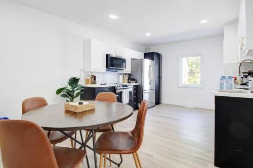 5 bedrooms for large groups near the falls in Port Colborne (ON)
