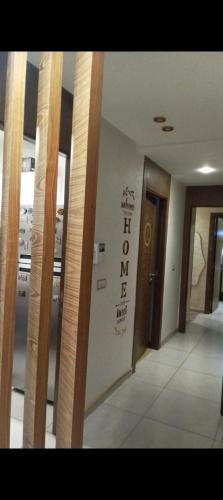 Chambre climatisée proche aéroport avec salle de bain privée & balcon (Chambre climatisee proche aeroport avec salle de bain privee & balcon) in 벨 아루시