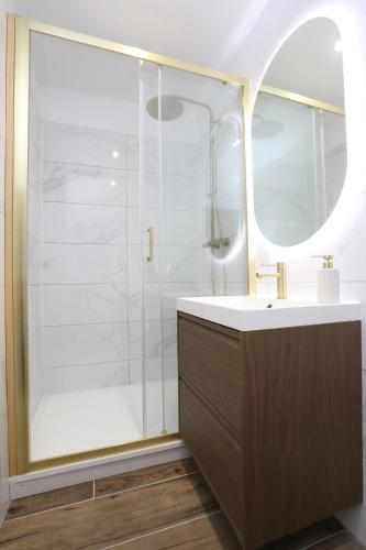 Superbe appartement avec écran géant (Superbe appartement avec ecran geant) in Tarbes