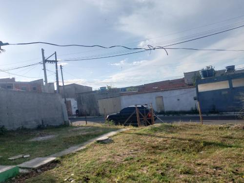 QUITINETE Proximo A PRAIA DUNAS PERO – khách sạn tại Jardim Pero