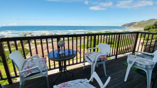 Balcony/terrace, Sea La Vie Beach House in Wilderness