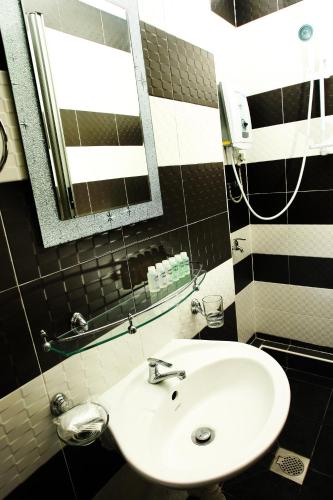 Salle de bain, T-hotel JB in Johor Bahru